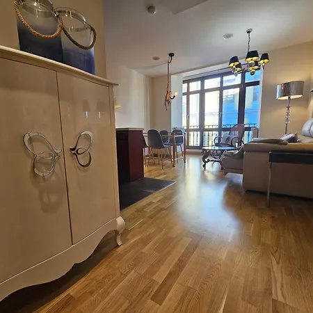 Apartman R2r - Exclusivo En - 1a123 Gijón